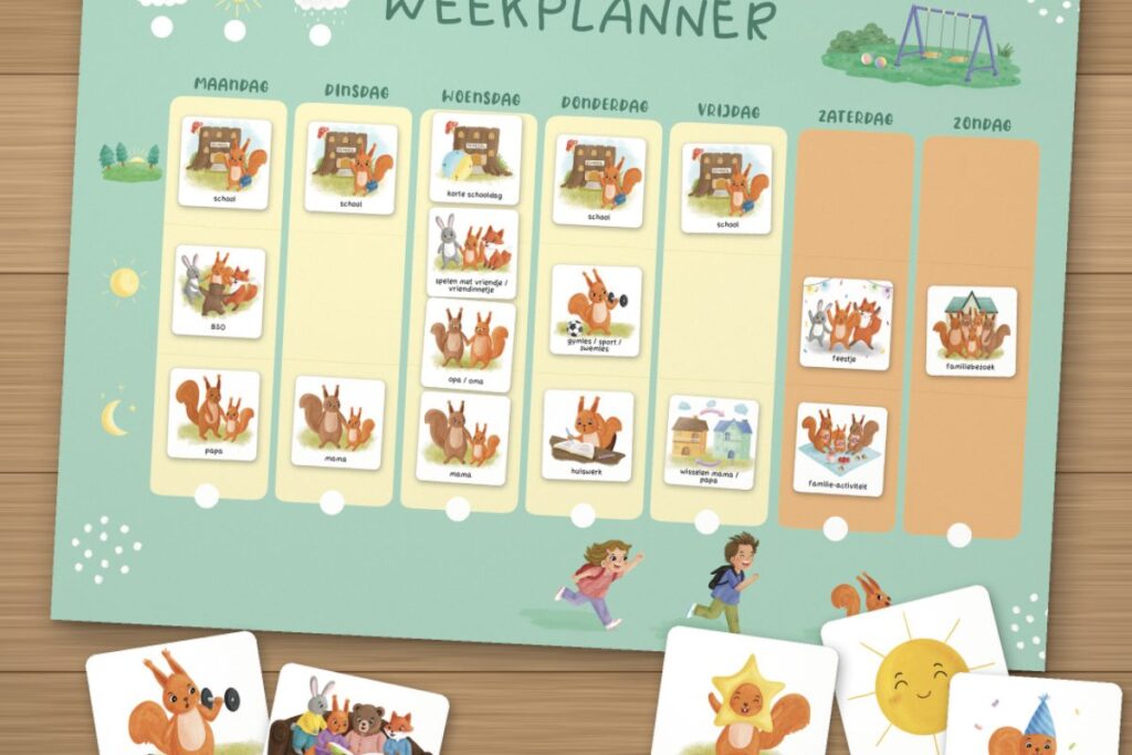 Weekplanner voor kinderen op tafel met losse pictogramkaartjes